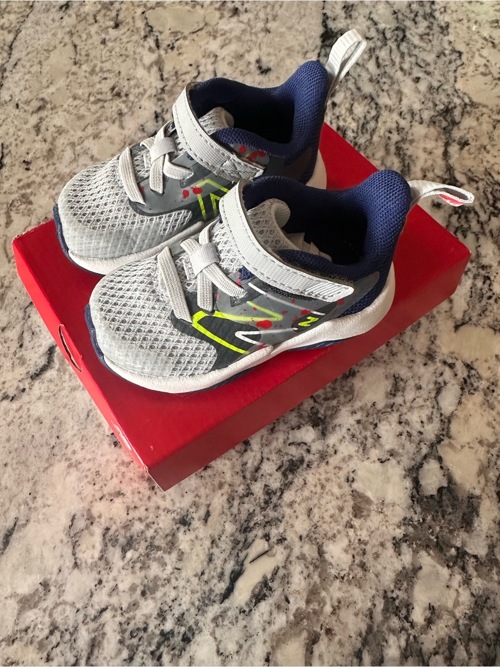 New Balance Rave Run v2 Baby Shoe - Picture 2 of 4